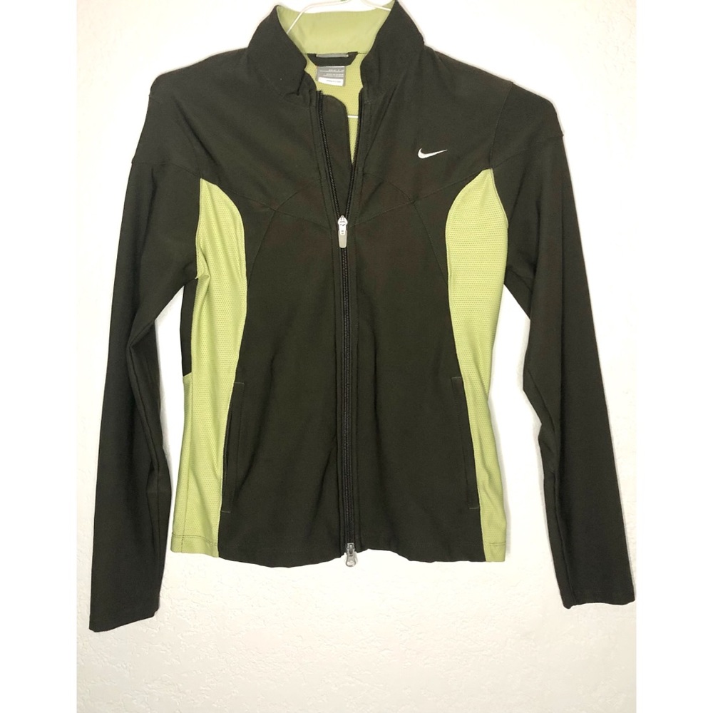 Nike FITDRY Women’s jacket